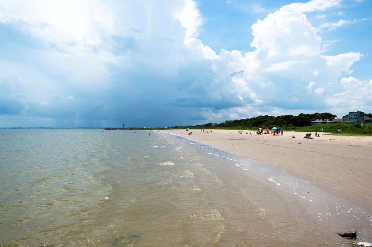 beach area at El Jardín Beach