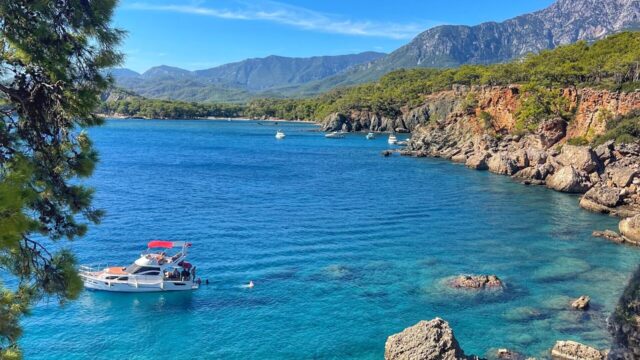 This Unique Beach in Türkiye Lets You Swim Among Ancient Ruins
