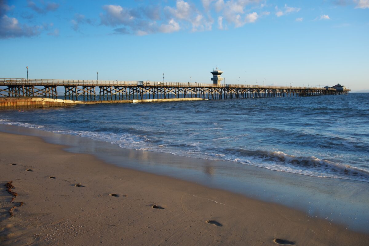 Seal beach pier footprints