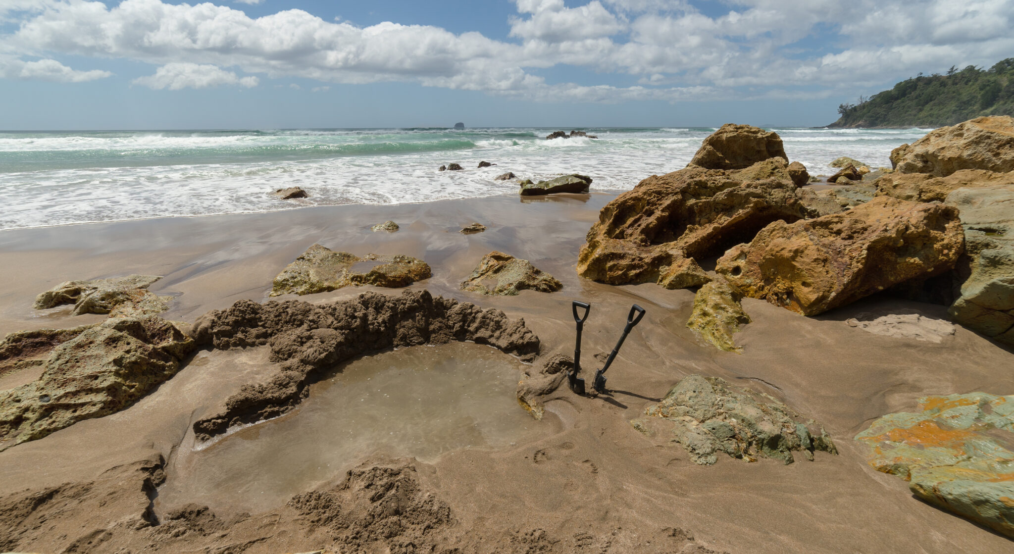 At This ‘One of a Kind’ Beach, You Can Dig Your Own Personal Hot Tub
