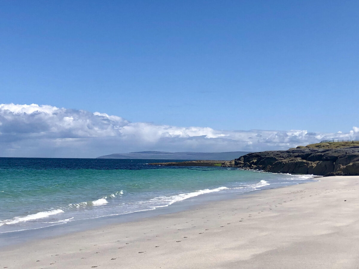 Inisheer beach near ferry