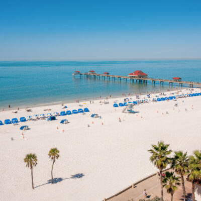 This Florida Beach Resort Will Deliver Books to You on the Sand