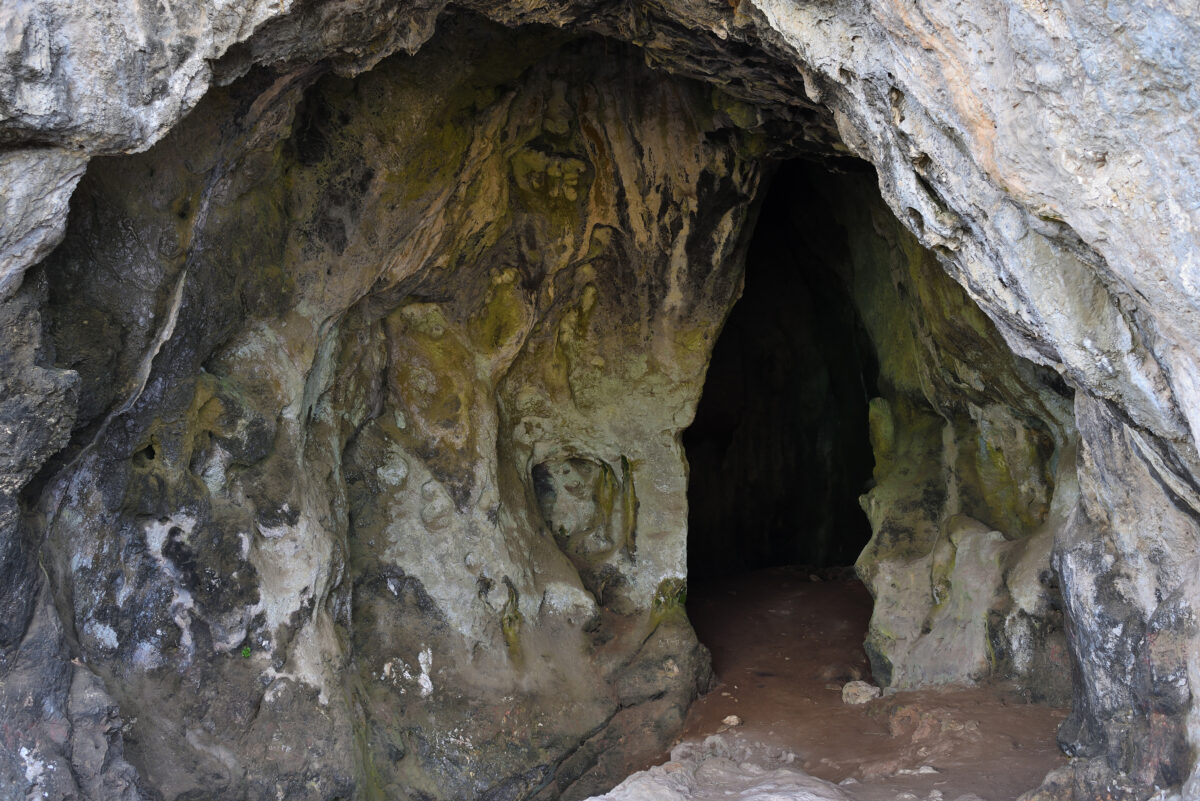 Nestor's Cave