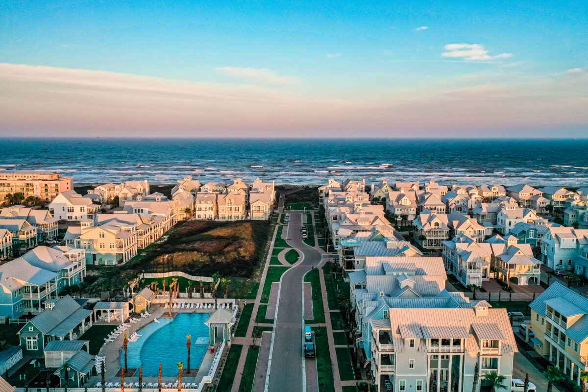 aerial of Cinnamon Shore