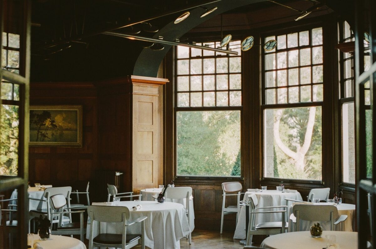 interior of Le Coquillage