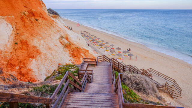Praia da Falésia: The Complete Guide to the Algarve’s Most Dramatic Beach