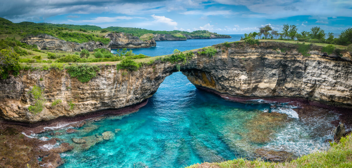 Pasih Uug (Broken Beach), Nusa Penida - Secret Cove Below