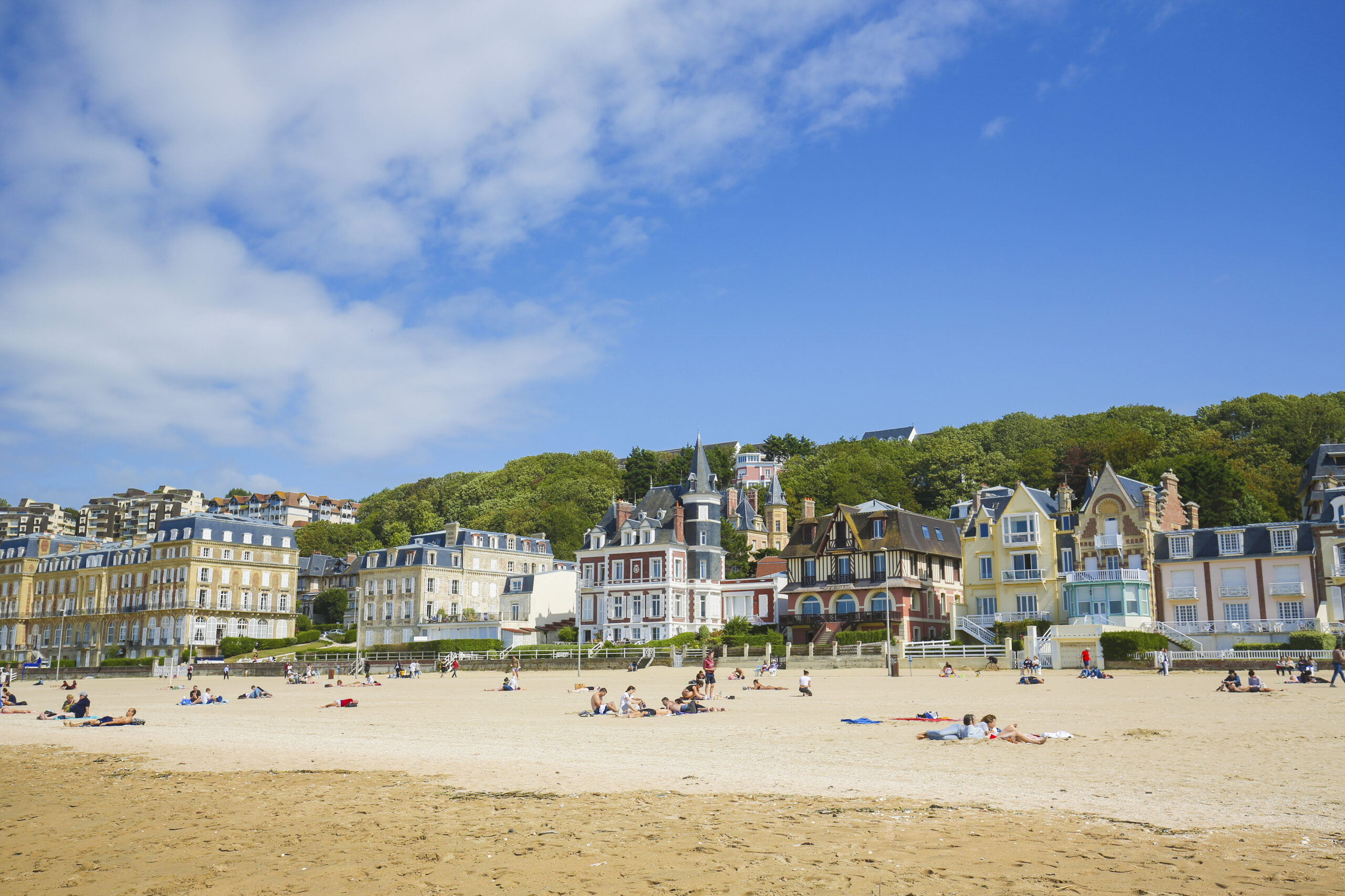 The Best Beach Day Trips from Paris — and How to Get There by Train