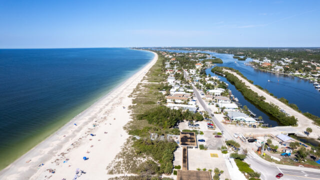 10 Gulf Coast Beach Towns That Rival the Caribbean — Without the Passport