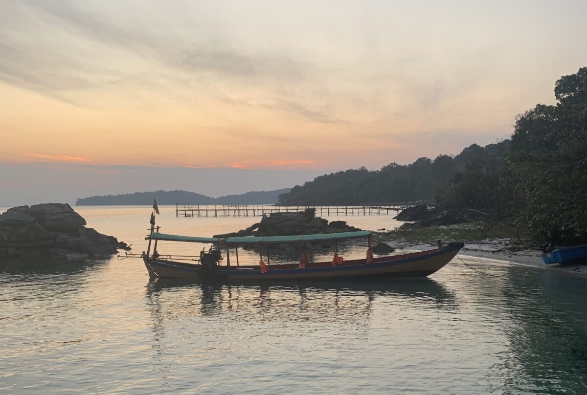 Boat from koh rong to samloem
