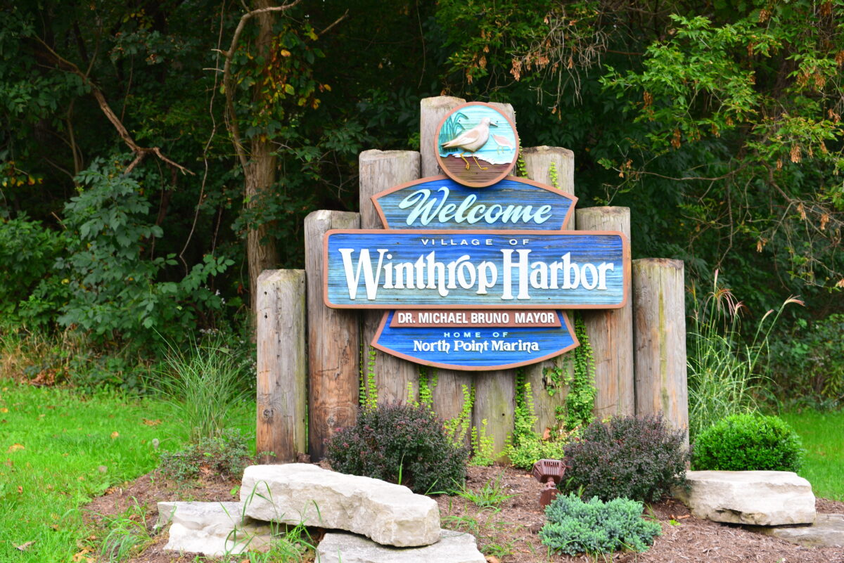 Winthrop Harbor Welcome You Signage in Northern Illinois. Winthrop Harbor, Illinois / USA - September 24, 2018: Welcome to Winthrop Harbor sign when entering from Wisconsin to Illinois.