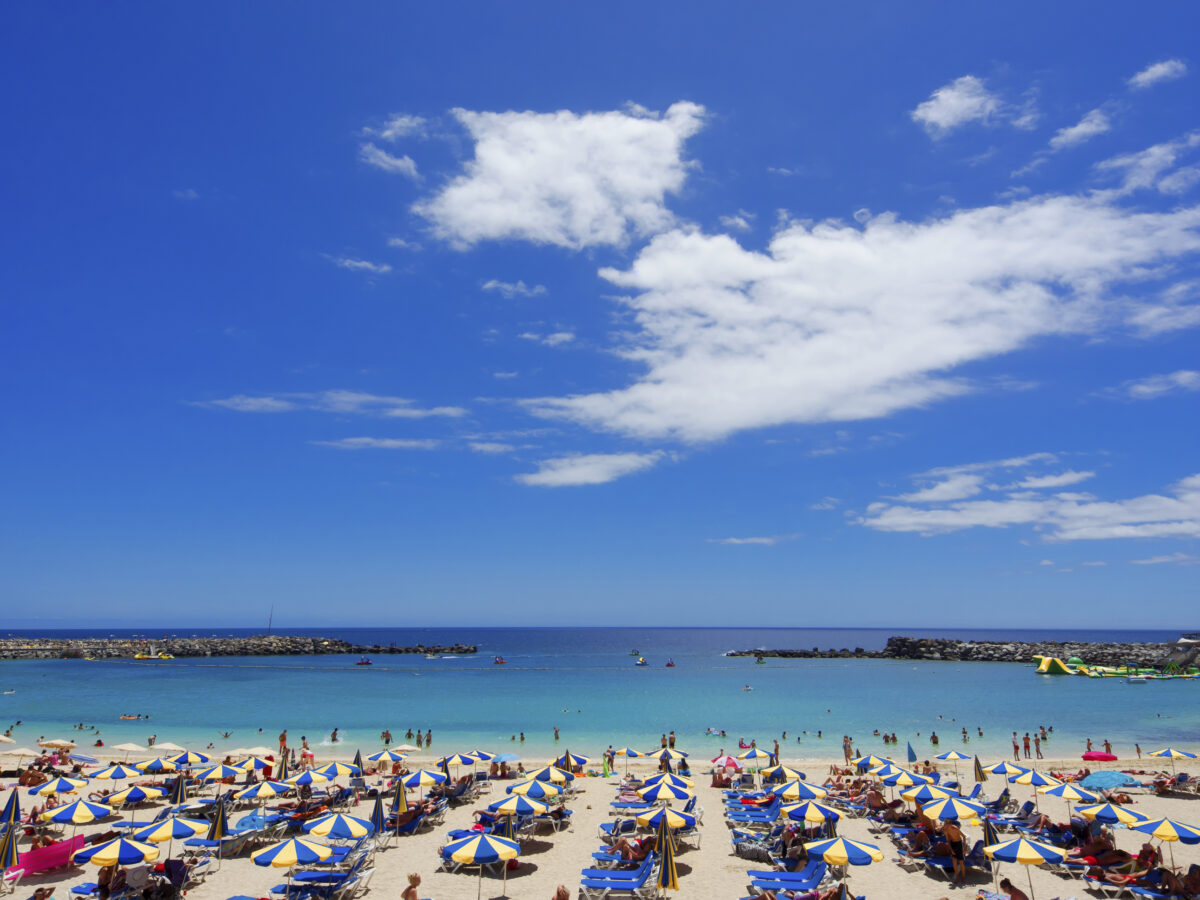 Playa de Amadores