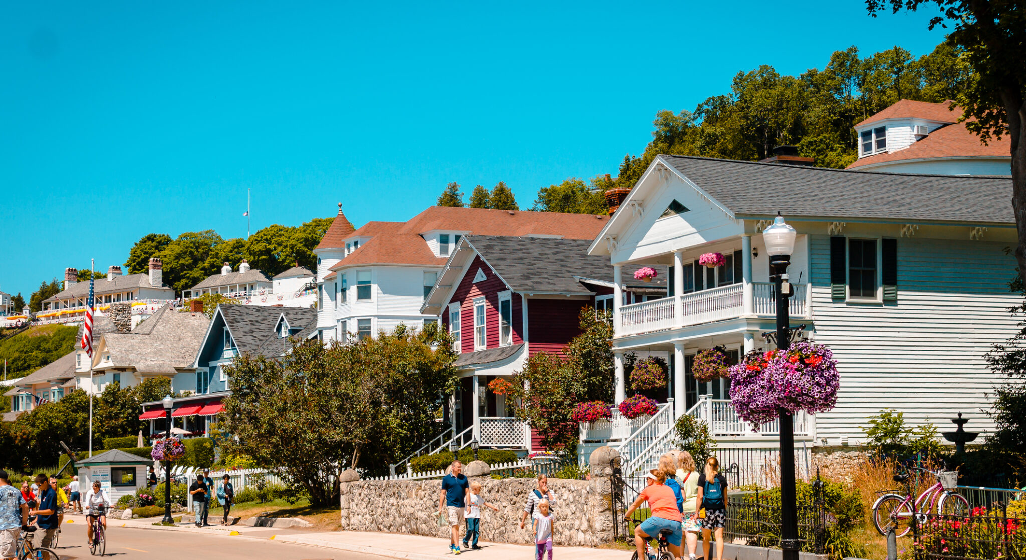 Forget the Coast: 10 Great Lakes Towns That Feel Like a Beach Vacation