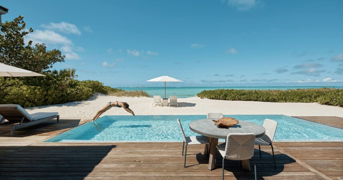 oceanfront pool at COMO Parrot Cay