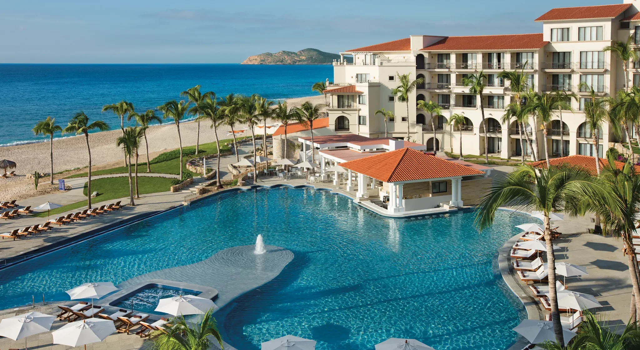 The Best Cabo San Lucas Resorts to Book Now for Winter