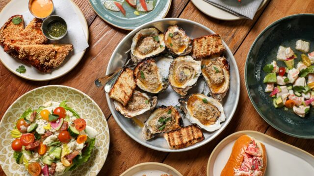From Grilled Oysters to Po’Boys: What to Eat on a Gulf Coast Beach Vacation