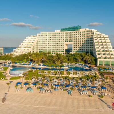 The Best Cancun Resorts to Book for a Warm-Weather Winter Getaway