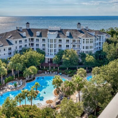 Pontoon Boats, Rooftop Cocktails and White-Sand Beaches: Inside This Beachfront Florida Resort