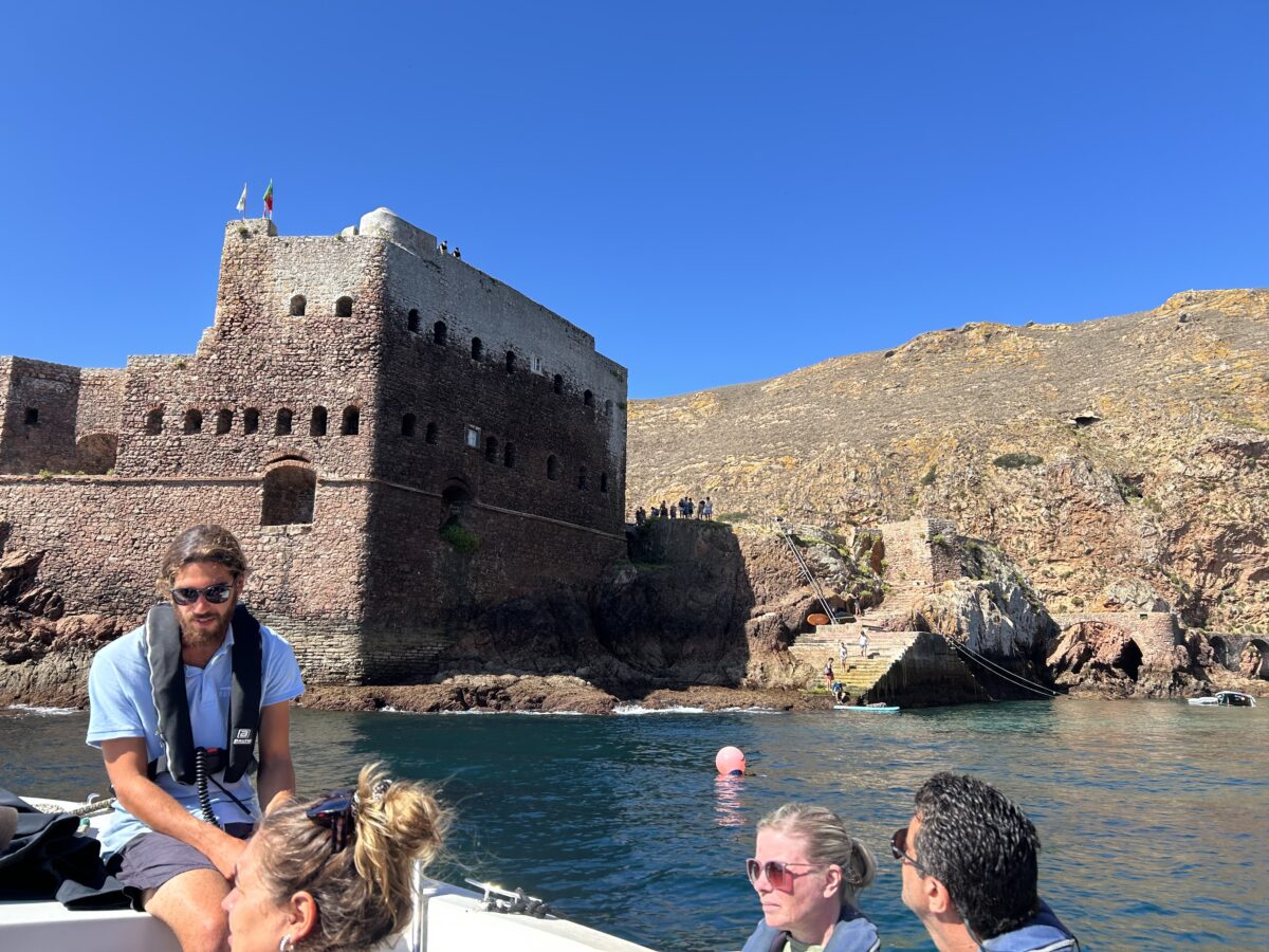 boat cave tourberlengas island