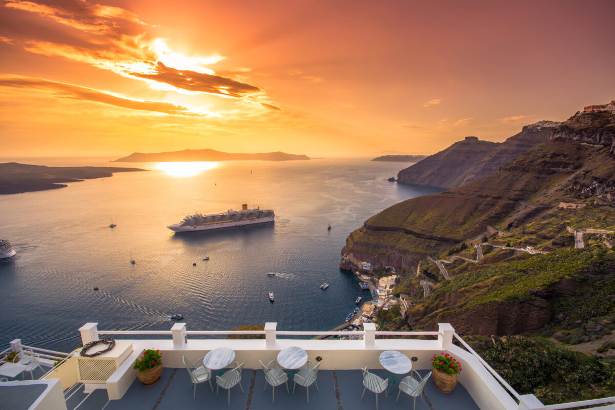 sunset cruise Santorini