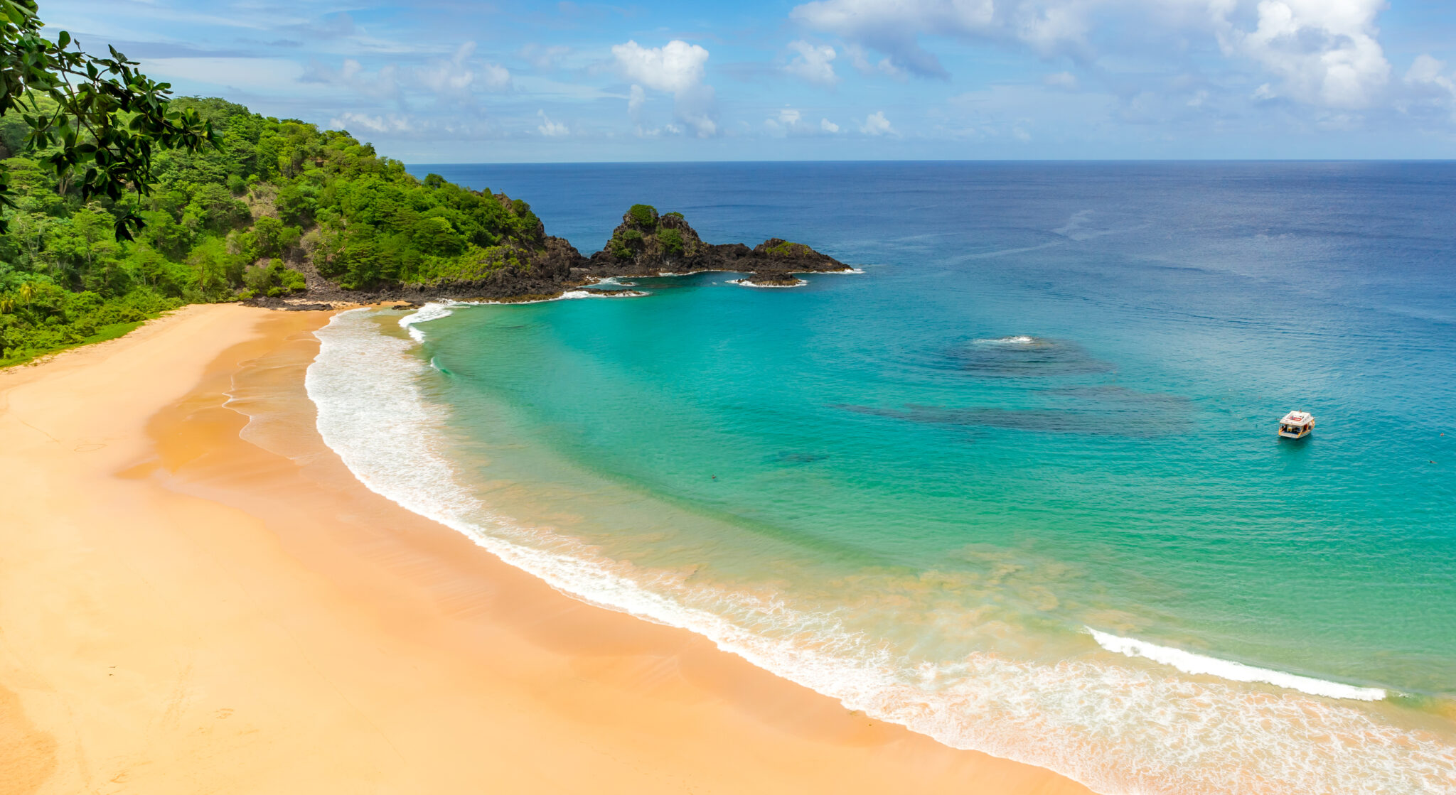 This Brazilian Beach Is One of the World’s Best—and It’s Only Reachable by Boat or Ladder