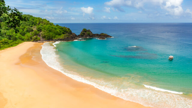 This Brazilian Beach Is One of the World’s Best—and It’s Only Reachable by Boat or Ladder