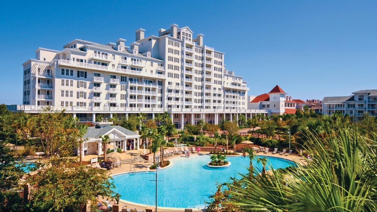 the grand pool at Sandestin Golf and Beach Resort