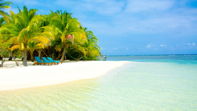Must-Visit Islands Along the Belize Barrier Reef—And Where to Stay on Each