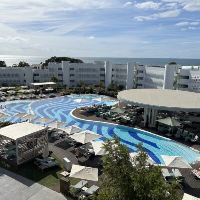 W Algarve Review: A Calm, Cave-Inspired Retreat Above Albufeira’s Party Scene