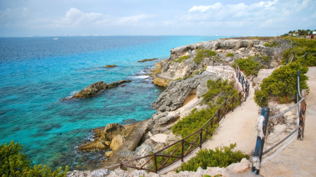How to Get to Beautiful Isla Mujeres From Cancún